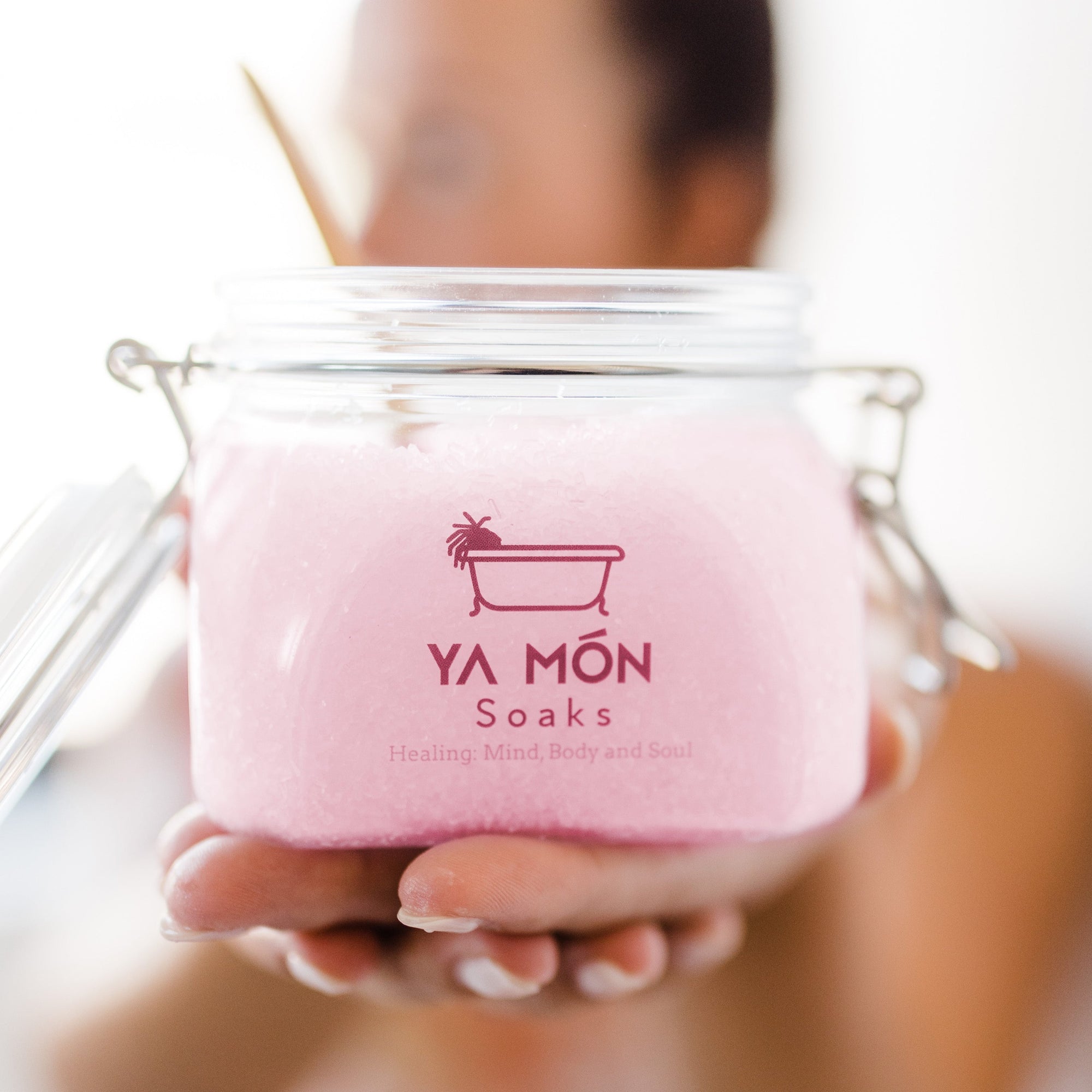 Strawberry Kiss Bath Crystals